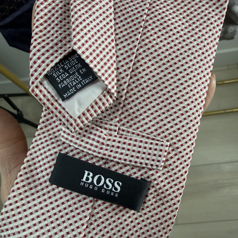 Hugo Boss 100% Silk Tie - Cream & Red Micro-Check
